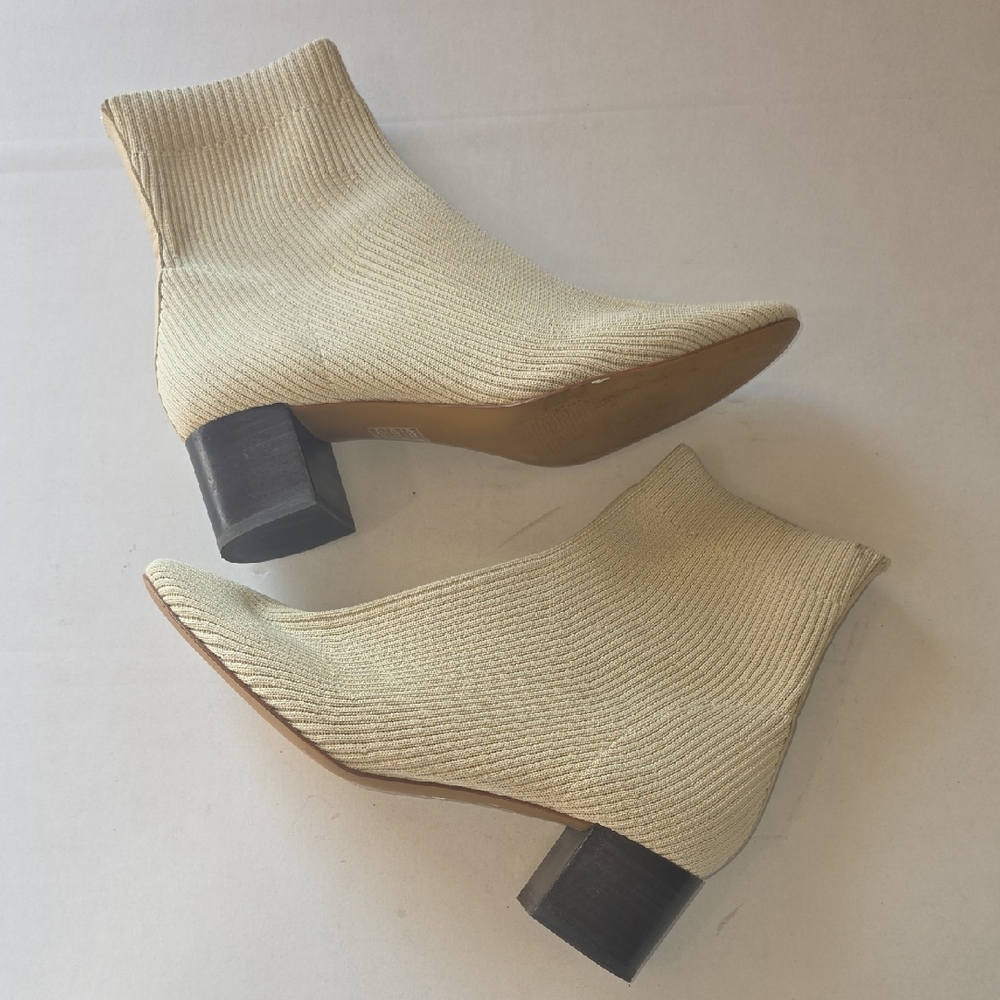 Everlane Elegant‎ Cream Ankle Boots